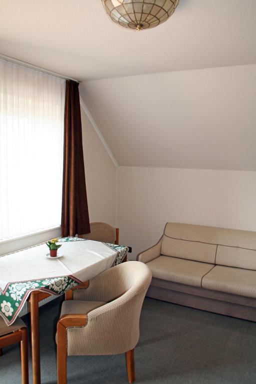 Hotel Haus Ammerland Бад Цвишенан Стая снимка
