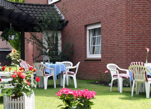 Hotel Haus Ammerland Бад Цвишенан Екстериор снимка
