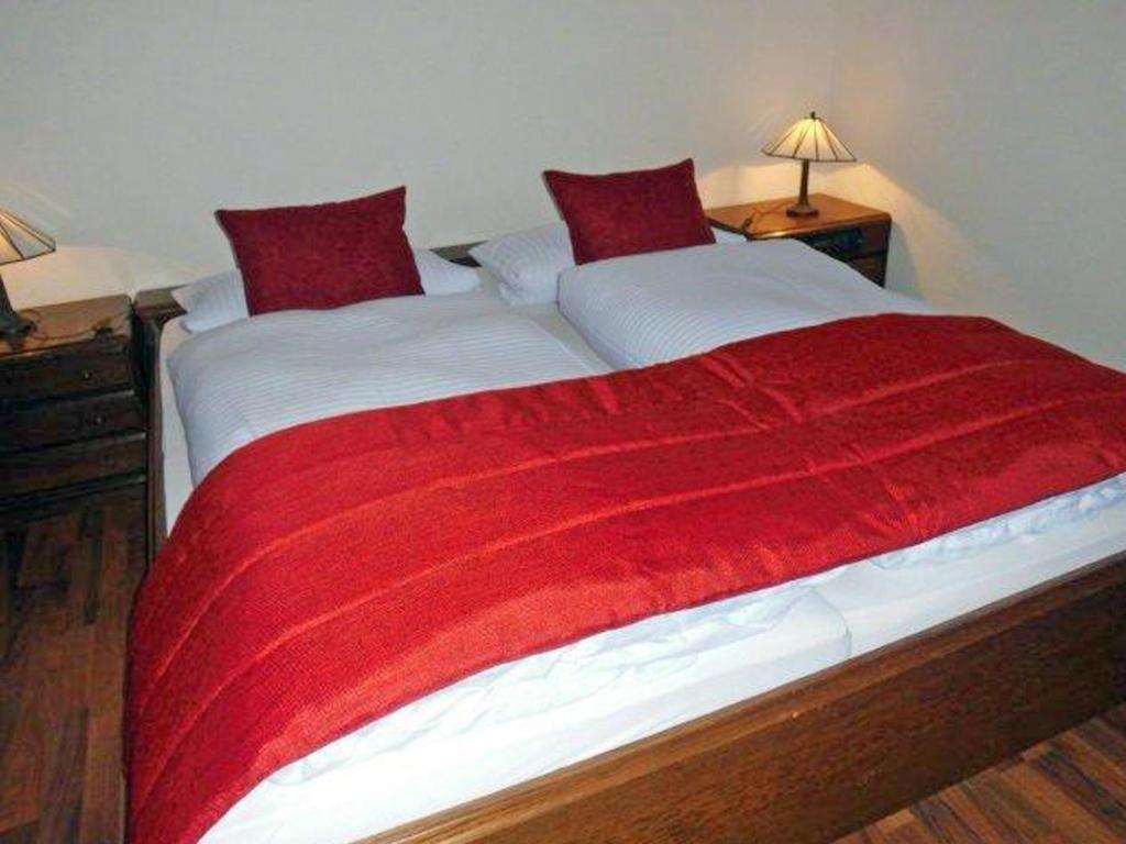 Hotel Haus Ammerland Бад Цвишенан Екстериор снимка